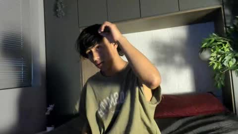 labrinthteasing online show from January 15, 1:26 pm