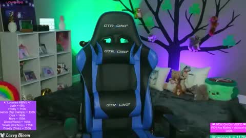 Snapshot of laceybloom chatting on March 30, 12:55 am Lacey Bloom online show from March 30, 12:55 am