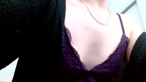 Snapshot of laceyphoenix1 chatting on January 7, 2:42 am Lacey Phoenix online show from January 7, 2:42 am