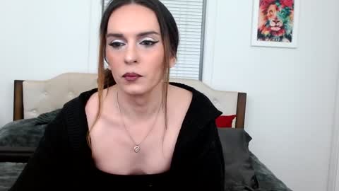 Snapshot of laceyphoenix1 chatting on January 23, 2:02 am Lacey Phoenix online show from January 23, 2:02 am