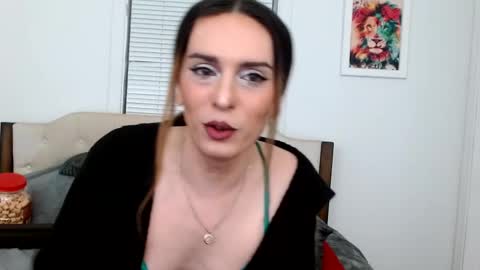 Snapshot of laceyphoenix1 chatting on February 10, 2:30 am Lacey Phoenix online show from February 10, 2:30 am