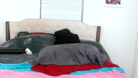 Snapshot of laceyphoenix1 chatting on February 16, 4:20 am Lacey Phoenix online show from February 16, 4:20 am