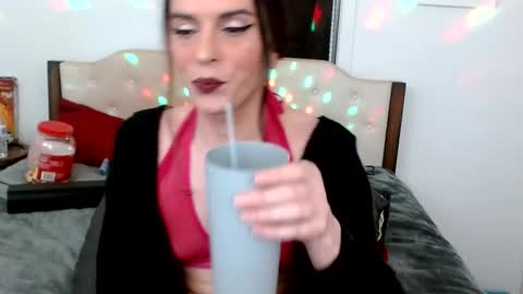 Snapshot of laceyphoenix1 chatting on October 4, 3:26 am Lacey Phoenix online show from October 4, 3:26 am