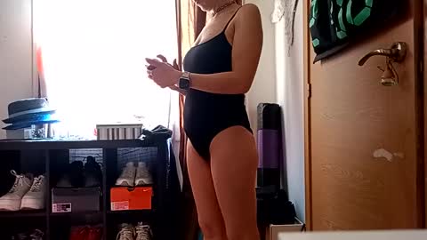 lachicadeldiablo online show from March 29, 10:59 am