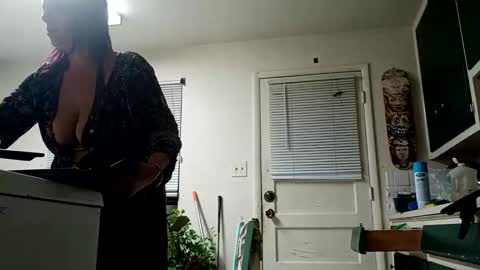 lacybell online show from December 29, 4:38 am