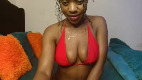 Snapshot of ladasha_montaz chatting on September 19, 10:10 pm ladasha online show from September 19, 10:10 pm