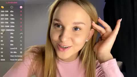 Snapshot of ladawndepippo chatting on September 21, 11:01 am Sofia online show from September 21, 11:01 am
