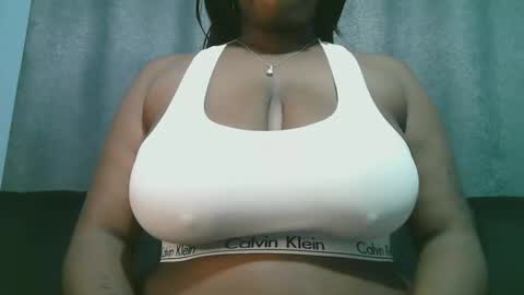 lady_dearra online show from May 14, 3:02 am