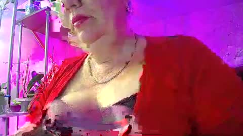 Snapshot of lady_gloria chatting on January 12, 2:19 pm Lady Gloria online show from January 12, 2:19 pm