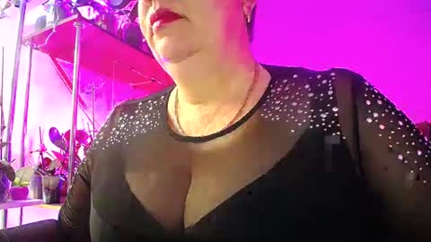 Snapshot of lady_gloria chatting on February 9, 4:57 am Lady Gloria online show from February 9, 4:57 am