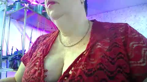 Snapshot of lady_gloria chatting on September 22, 4:14 am Lady Gloria online show from September 22, 4:14 am