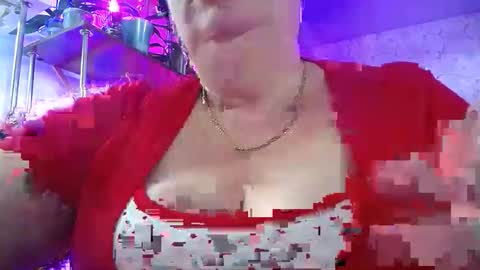 Snapshot of lady_gloria chatting on October 7, 12:02 pm Lady Gloria online show from October 7, 12:02 pm