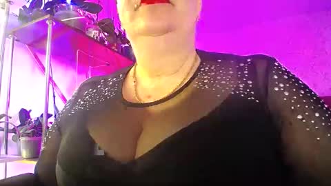 Lady Gloria online show from February 1, 6:23 am