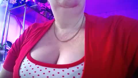 Snapshot of lady_gloria chatting on March 6, 5:48 am Lady Gloria online show from March 6, 5:48 am