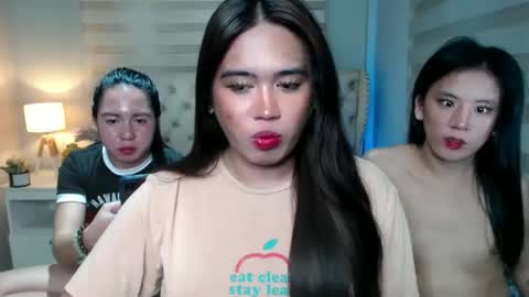 Snapshot of lady_hot_sofiax chatting on February 10, 2:30 am online show from February 10, 2:30 am