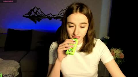 Olivia online show from May 14, 1:01 am