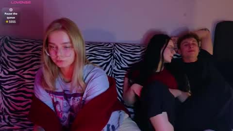 KENDALL  NATHANPVT IS OPEN online show from October 4, 4:27 pm