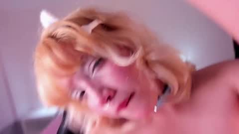 Snapshot of lady_noize chatting on March 12, 11:01 pm Lady  online show from March 12, 11:01 pm