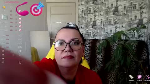 Snapshot of lady_ve1vet chatting on August 8, 2:14 am lady_ve1vet online show from August 8, 2:14 am