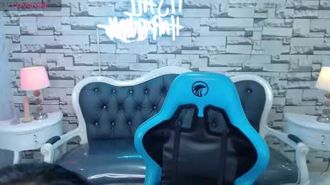 Lady Violet Bridgerton online show from January 26, 11:39 am