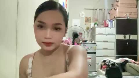 Snapshot of lady_yuki chatting on September 30, 9:58 am yuki hermosa online show from September 30, 9:58 am
