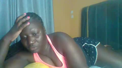 lindah32 online show from January 5, 7:28 pm