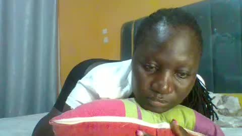 Snapshot of ladyblossoms19 chatting on June 25, 11:20 pm lindah32 online show from June 25, 11:20 pm