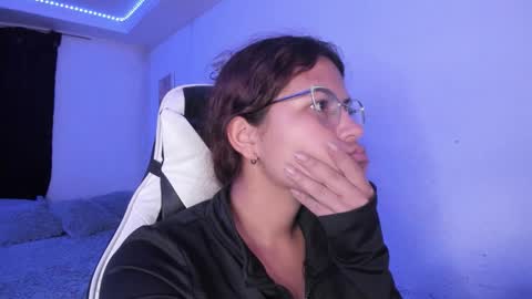  Lady  online show from November 8, 5:07 am