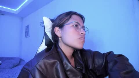  Lady  online show from February 3, 2:53 am