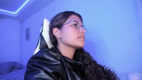  Lady  online show from February 5, 2:05 am