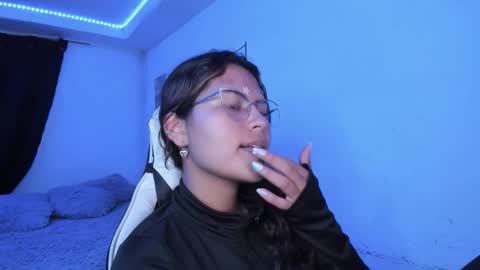  Lady  online show from March 12, 2:07 am