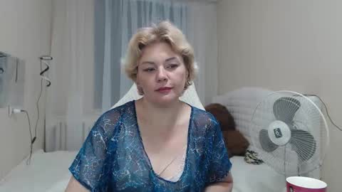 ladyelina online show from September 9, 6:13 am