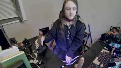 ladymeep online show from February 4, 11:16 am