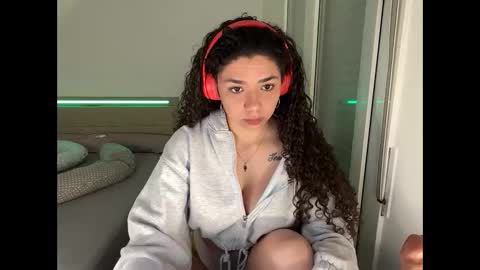 ladymelon13 online show from April 3, 5:05 am