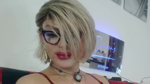 Oxana online show from May 10, 8:03 pm