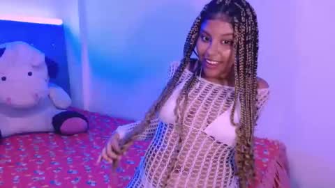 Snapshot of ladypussy69779756 chatting on March 3, 5:13 am laura online show from March 3, 5:13 am