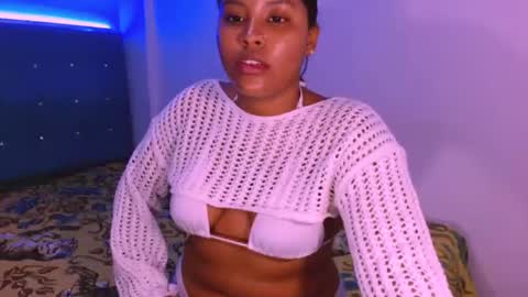 Snapshot of ladypussy69779756 chatting on March 19, 4:38 am laura online show from March 19, 4:38 am