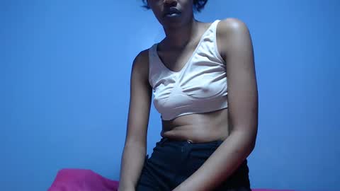 ladyqeeen online show from February 17, 11:23 am