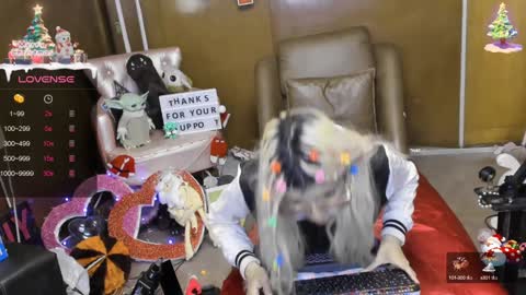 Skinnygirl online show from December 29, 10:14 pm