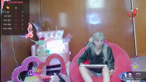 Skinnygirl online show from May 16, 12:40 am
