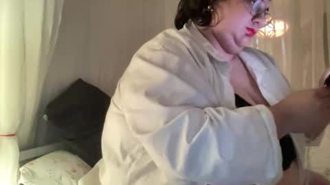 La Grande Amoureuse online show from April 2, 9:45 pm