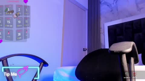 Snapshot of lahiam_smiiith chatting on February 8, 3:21 pm lahiam_smiiith online show from February 8, 3:21 pm