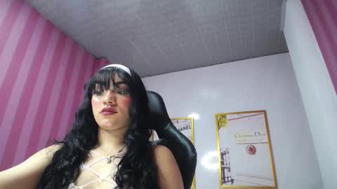 Laia online show from February 18, 3:10 am