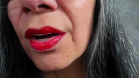 Lailacastillo online show from May 9, 11:48 am