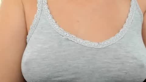 Snapshot of lailasensu chatting on January 9, 12:41 pm LAILA online show from January 9, 12:41 pm