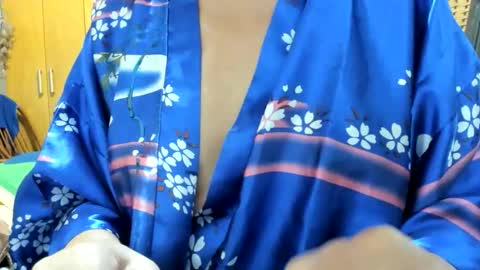LAILA online show from April 25, 12:52 pm