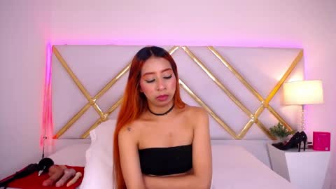Laila Stilwills online show from May 4, 5:03 am