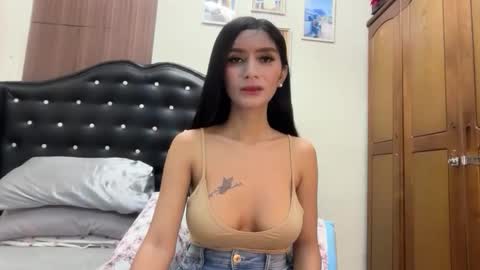 kristine online show from May 10, 5:51 pm