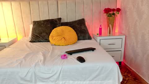 Carla Gomez online show from February 10, 8:24 pm