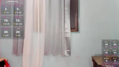 Snapshot of lala_moves chatting on March 24, 5:01 am Joxie online show from March 24, 5:01 am